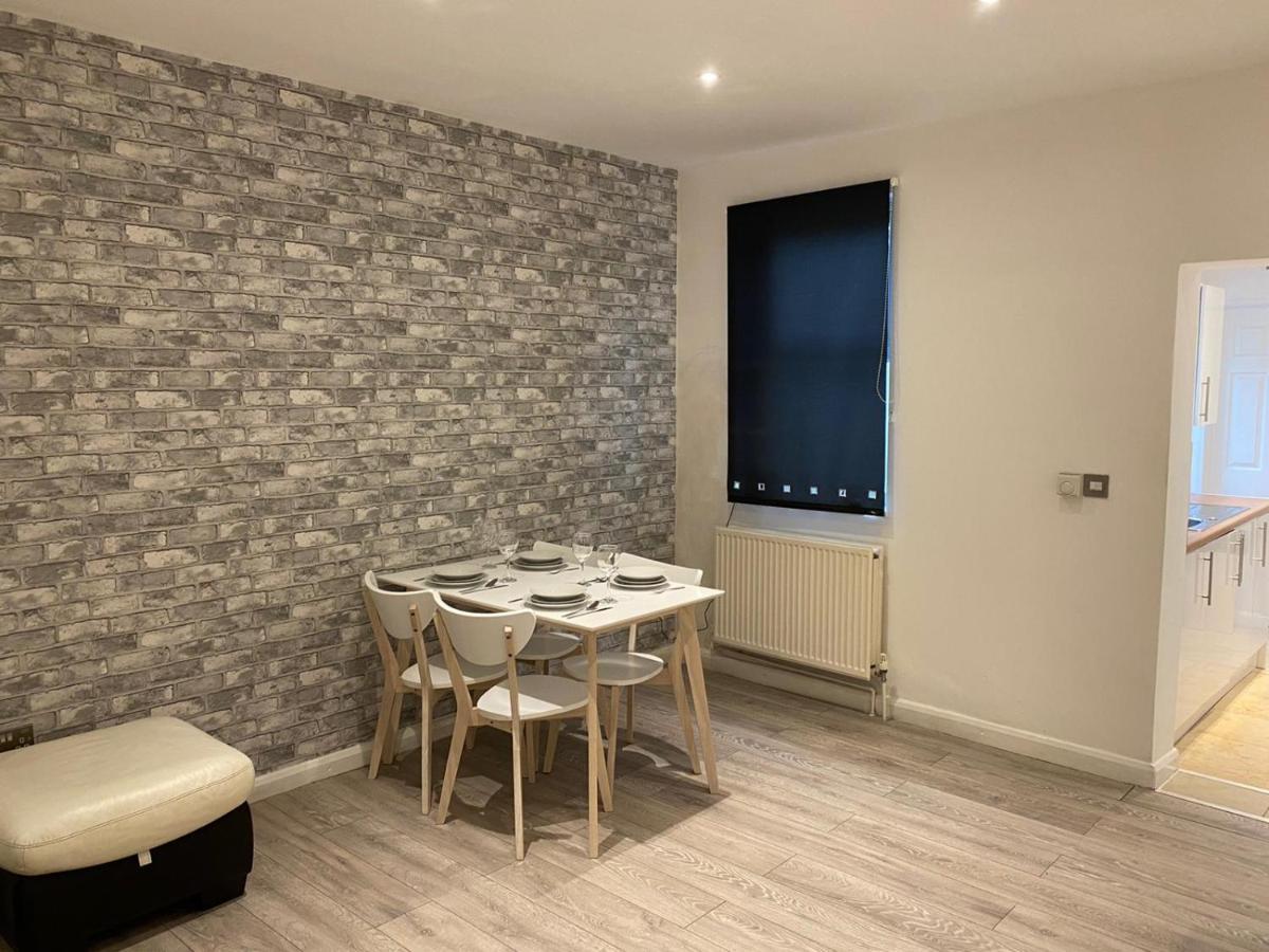 Empire Liverpool Property- Waller Street Southport Exterior photo